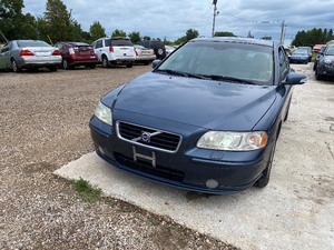lot 8 image: 2007 Volvo S60