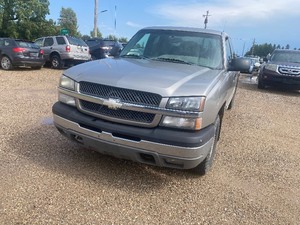 lot 10 image: 2003 Chevrolet Silverado 1500 4X4
