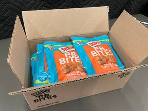 lot 200 image: AL 5 - Skippy P.B. Bites Double Peanut Butter 8-Pack 6 oz Bags - BB 091324
