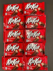 lot 208 image: Bulk Lot of Kit Kat Bars, 1.5 oz Each, 24 Count, Best By 052025