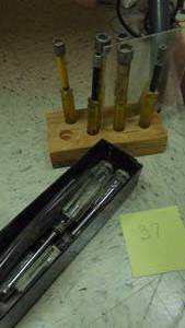 lot 37 image: Lot of Various Screwdrivers