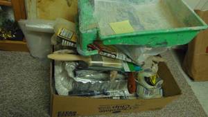 lot 42 image: Box of Painting Supplies