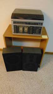 lot 53 image: SR AMFM Stereo System with Stand