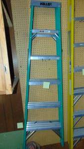 lot 108 image: Keller 6ft Fiberglass Ladder