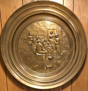 lot 124 image: Large Vintage Brass Decorative Wall Hanging