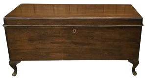 lot 125 image: Vintage Cedar Chest
