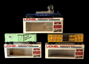 lot 35 image: Lionel O and O27 Gauge Freight Carrier Train Cars Set