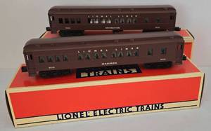 lot 147 image: Pair of Lionel Electric Passenger Car Trains