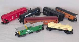 lot 163 image: Large Grouping of Unboxed Lionel Train Cars