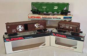 lot 197 image: Lionel 0 & 027 Gauge Train Cars