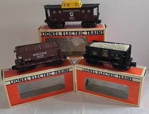 lot 238 image: Lionel Model 6-6908 Pennsylvania Lake Region Porthole Caboose and More
