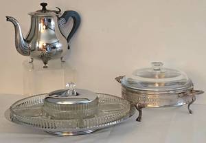 lot 255 image: Silver Plate, Stainless & Crystal Serving Options