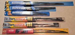lot 276 image: Multiple New in Packaging Windshield Wiper Sets