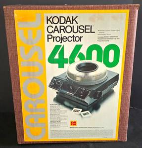 lot 282 image: New in Box Kodak Carousel Slide Projector