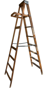 lot 16 image: Versatile 8 Foot Wooden Ladder