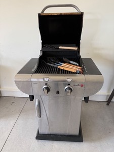 lot 63 image: Char-Broil Commercial Infrared Gas Grill with Propane Tank and Tools