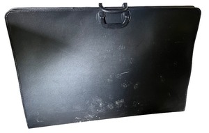 lot 21 image: Large Black Artist Portfolio Case with Handle