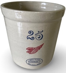 lot 23 image: Red Wing Stoneware 100th Anniversary Crock