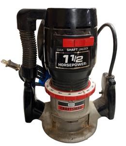 lot 12 image: Craftsman 1.5 HP Model 315.174531 Electric Router with Dust Bag