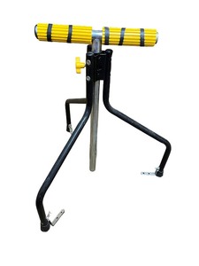 lot 167 image: Portable Pipe Stand with Rubber Grip Top