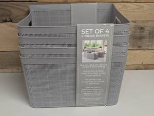 lot 10 image: Lifetime Brands Storage Baskets, Set of 4