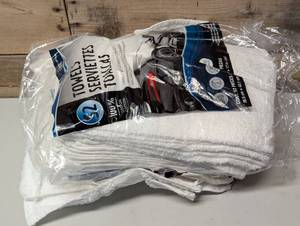 lot 178 image: Unitex 100% Cotton Towel, White, 14 in x 17 in, 52-count