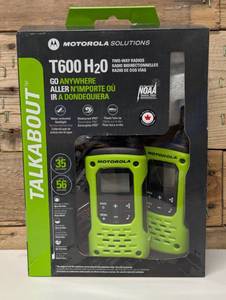 lot 132 image: Motorola Solutions Two Way Radios Waterproof Walkie Talkie Emergency Preparedness, Rechargeable,35 Mile, Green, 2 Pack