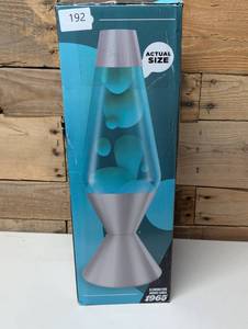 lot 192 image: LAVA 16.3 Sea Foam Novelty Table Lamp - Large
