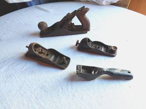 lot 11 image: Vintage Stanley Hand Planes and Surform Shaver Lot