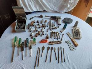 lot 14 image: Mixed Tool Lot including Campbell Hausfeld Air Chisel, Various Drill Bits, Sockets and Hand Tools