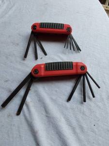 lot 36 image: Eklind Folding Hex Key Set Including 25911 and 25611