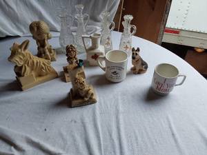 lot 86 image: State Bank Anniversary Mug, I Love You Mom Mug, Figurines and More