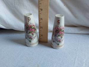 lot 103 image: G&G 25th Anniversary Salt and Pepper Shakers