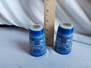 lot 115 image: Missouri Souvenir Salt and Pepper Shakers