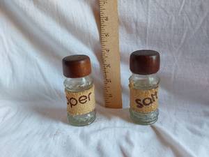 lot 152 image: Vintage Salt and Pepper Shakers with Wooden Tops