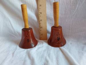 lot 165 image: Wooden Bell Shaped Salt and Pepper Shakers