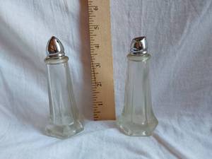 lot 176 image: Vintage Glass Salt and Pepper Shakers with Silver Tops