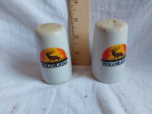 lot 193 image: Pair of Ceramic Colorado Salt and Pepper Shakers