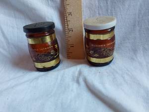lot 204 image: Set of Bahama Islands Souvenir Salt and Pepper Shakers