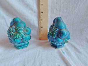 lot 218 image: Inarco Blue Ceramic Fruit Shaped Salt and Pepper Shakers E-2371