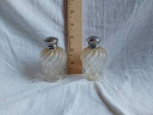 lot 222 image: Pair of Vintage Glass Salt and Pepper Shakers with Metal Tops