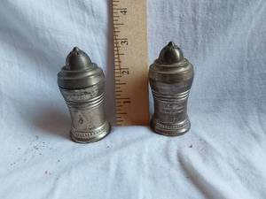 lot 226 image: Metal Salt and Pepper Shakers - Possibly by Action Industries