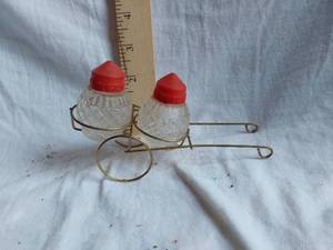 lot 239 image: Salt and Pepper Shaker Set with Red Caps in Cart