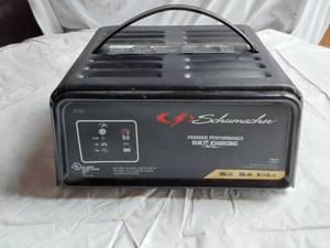 lot 262 image: Schumacher SC1361 Battery Charger 50A 12V