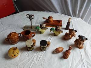 lot 312 image: Vintage Collectible Items including Wisconsin Sugar and Creamer, Animal Figurines, and Decorative Pieces