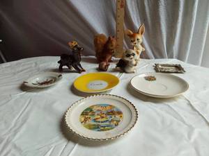 lot 319 image: Collectible Plates and Figurines includingTilso Donkey (broken), South Dakota Plate, Texas Saucer, and Animal Figurines