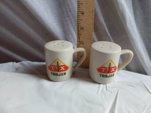 lot 322 image: TX Trojan Branded Miniature Mug Shaped Salt and Pepper Shakers Set