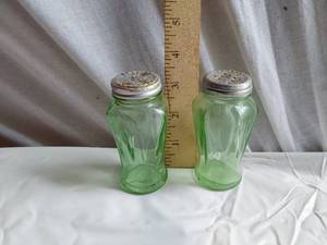 lot 325 image: Vintage Uranium Green Glass Salt and pepper Shakers with Metal Lids