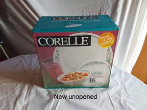 lot 368 image: Corelle 16-Piece Dinnerware Set