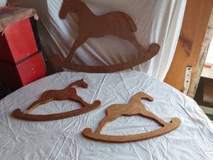 lot 388 image: Wooden Rocking Horse Wall Decor Set